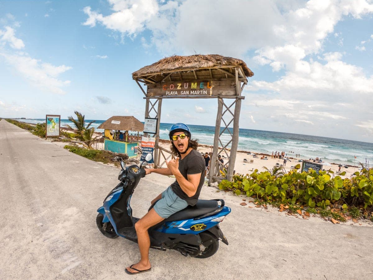 Reception volunteer in Cozumel Mexico photo 5