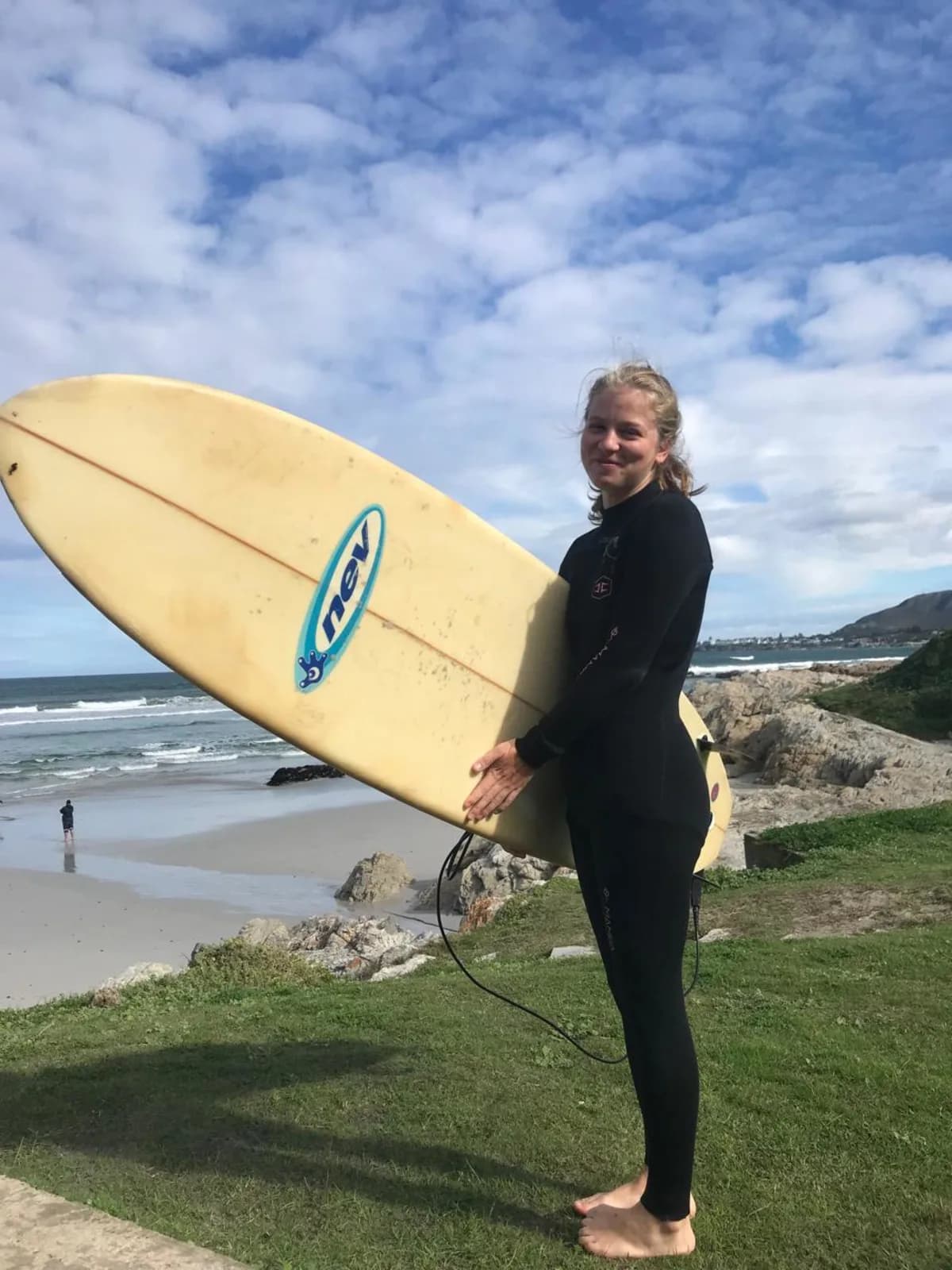 Surf hostel manager wanted ! photo 1